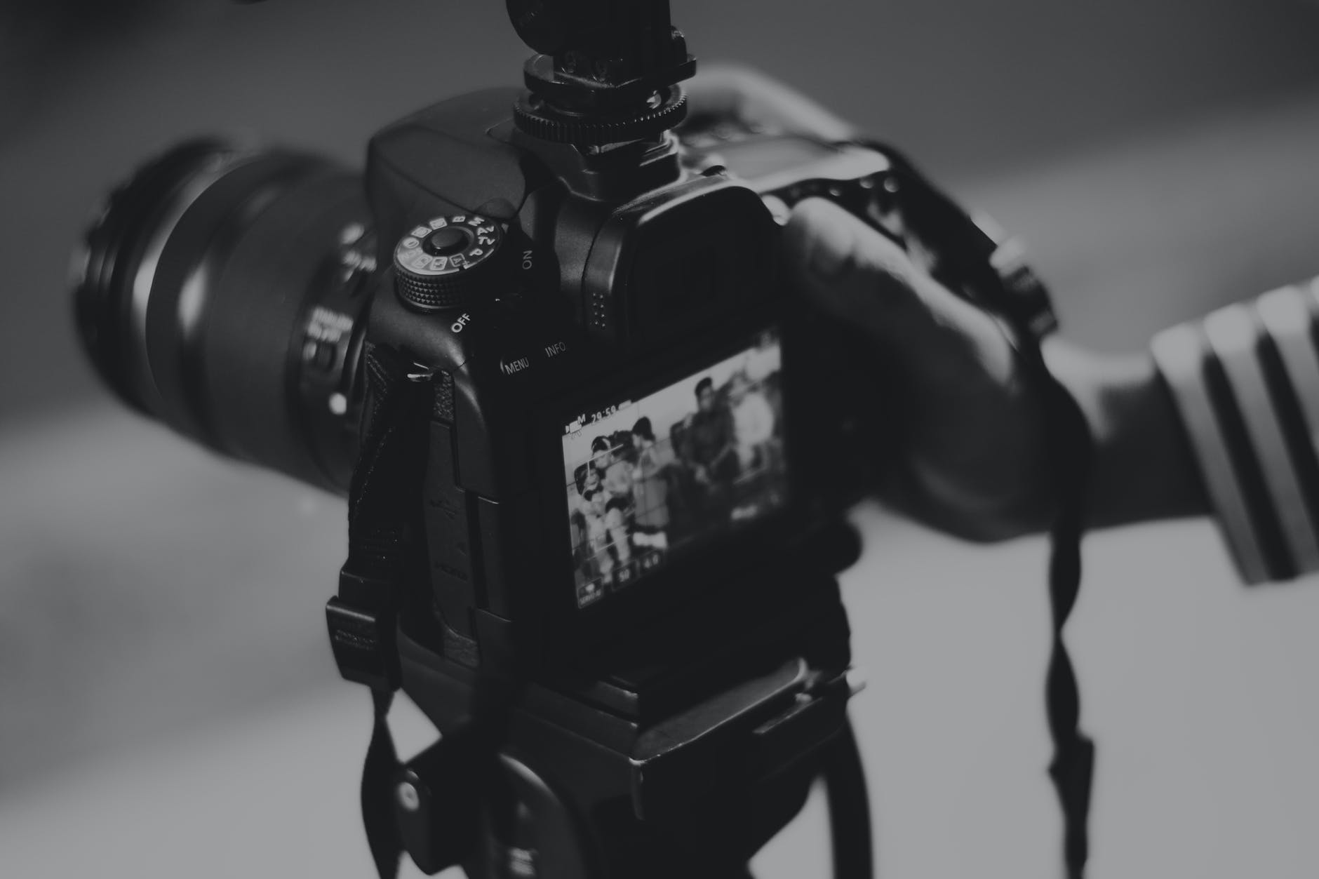 čiernobiely fotoaparát